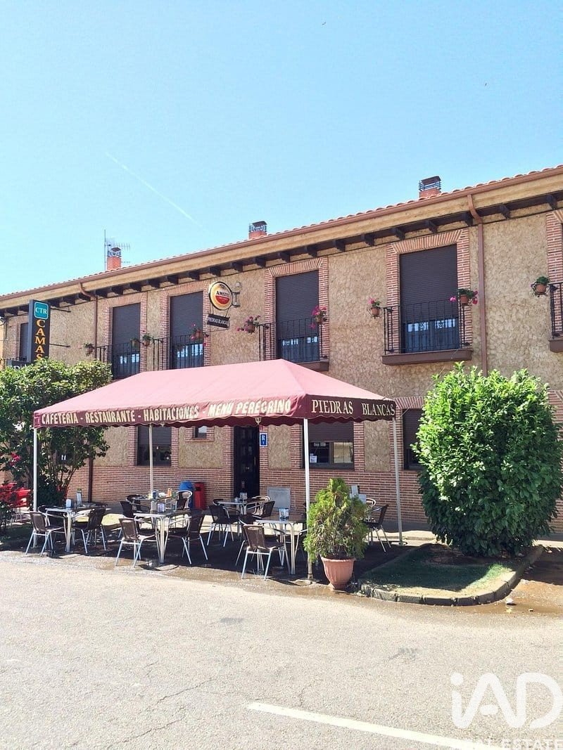 Hotelli El Burgo Ranero, Leon, Espanja 11 makuuhuonetta, 483 m2 No. 152268