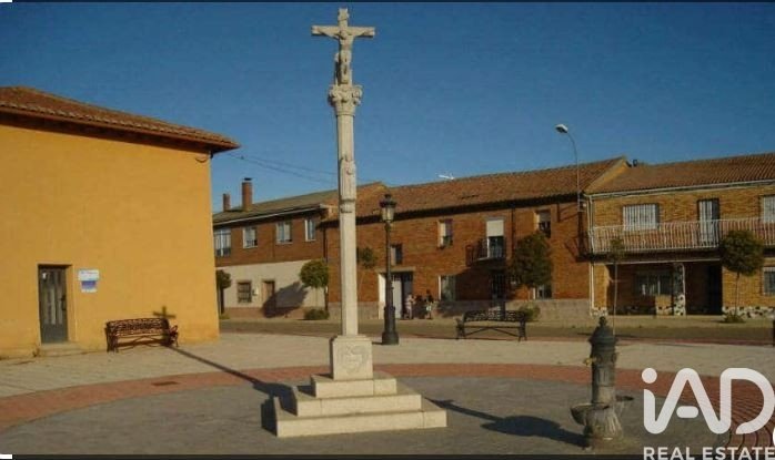 Hotelli El Burgo Ranero, Leon, Espanja 11 makuuhuonetta, 483 m2 No. 152268