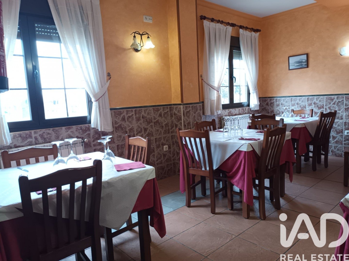 Hotelli El Burgo Ranero, Leon, Espanja 11 makuuhuonetta, 483 m2 No. 152268