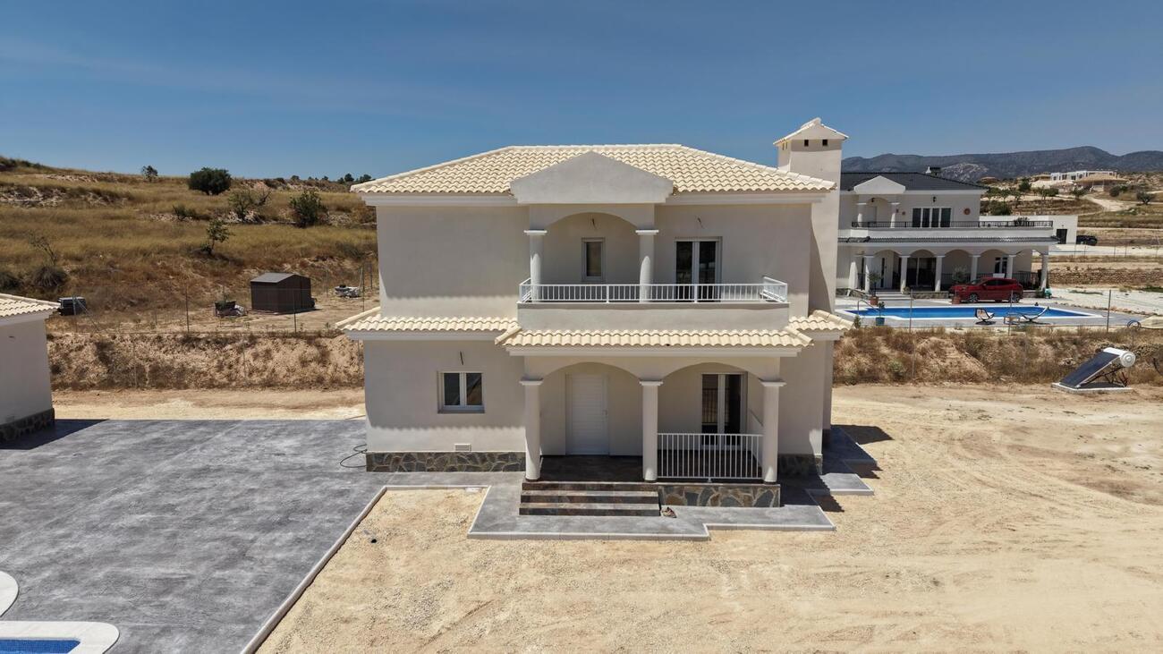 Finca Pinoso, Alicante, Spānijā 4 istabas,  Nr. 195462