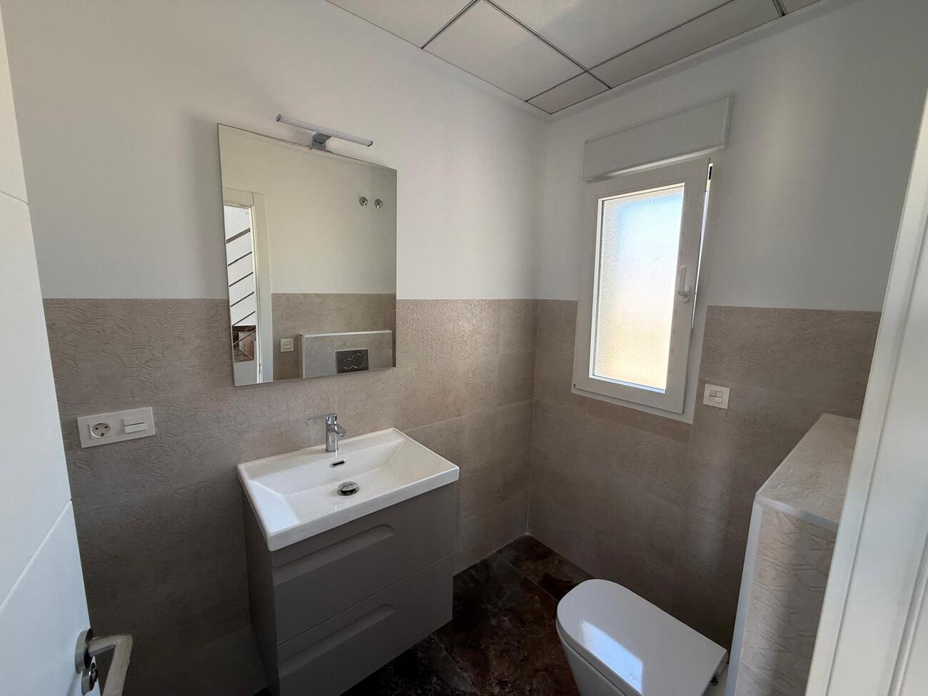Finca Pinoso, Alicante, Spānijā 4 istabas,  Nr. 195462