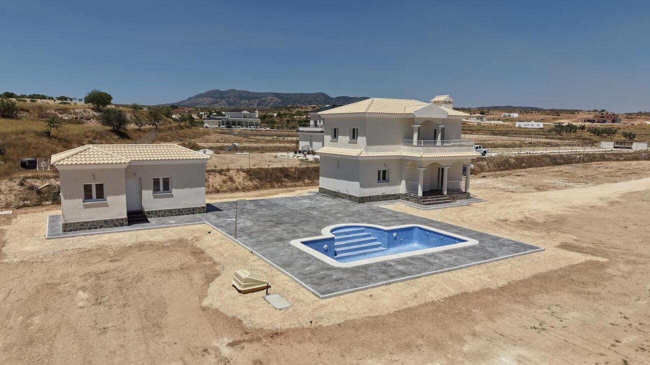 Finca Pinoso, Alicante, Spānijā 4 istabas,  Nr. 195462