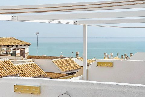 Дуплекс в Гуардамар-дель-Сегура, Аликанте, Испания 2 спальни, 73м2 №183383