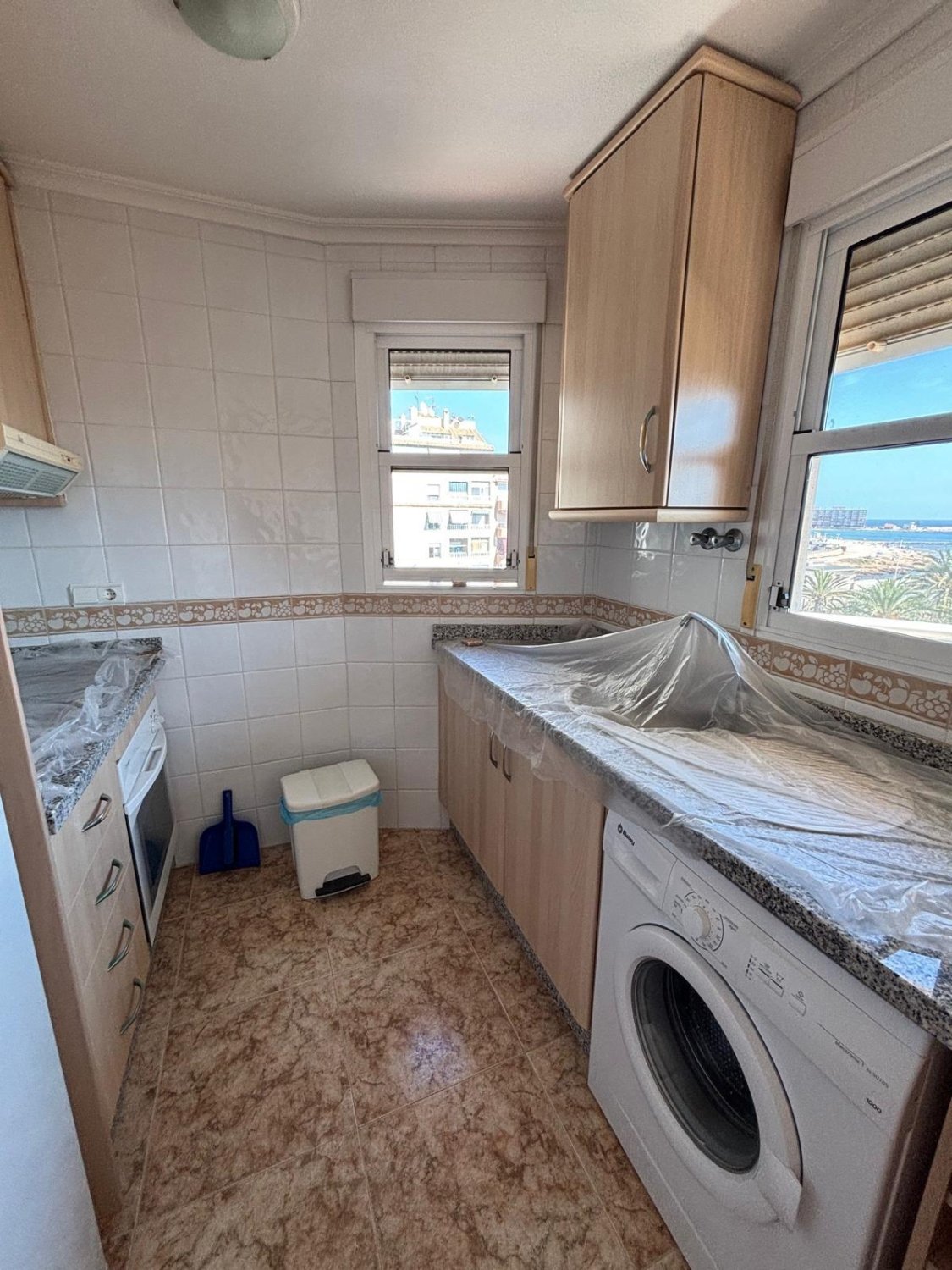 Apartamento en Torrevieja, Alicante, España 1 dormitorio,  No. 148783