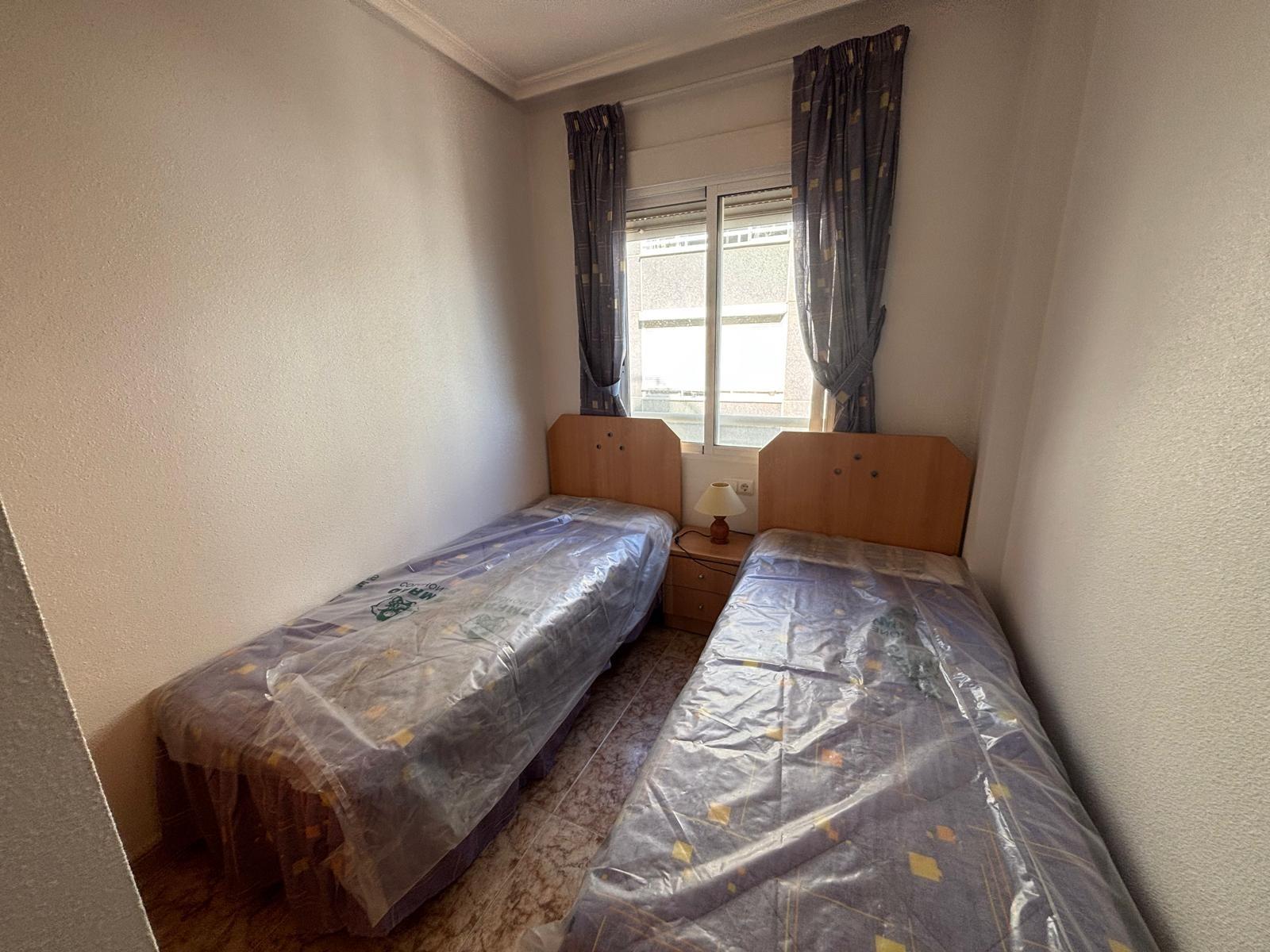 Apartamento en Torrevieja, Alicante, España 1 dormitorio,  No. 148783