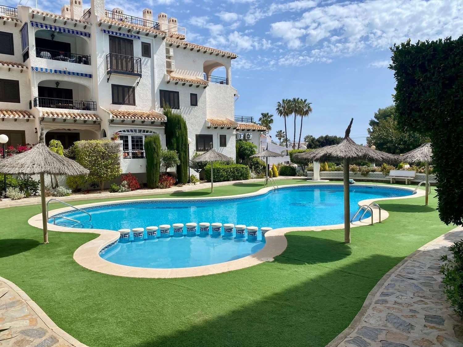 Huoneisto Cabo Roig, Alicante, Espanja 2 makuuhuonetta, 71 m2 No. 177513