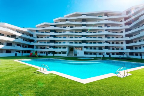 Apartamento en San Miguel de Salinas, Alicante, España 3 dormitorios, 84 m2 No. 166103