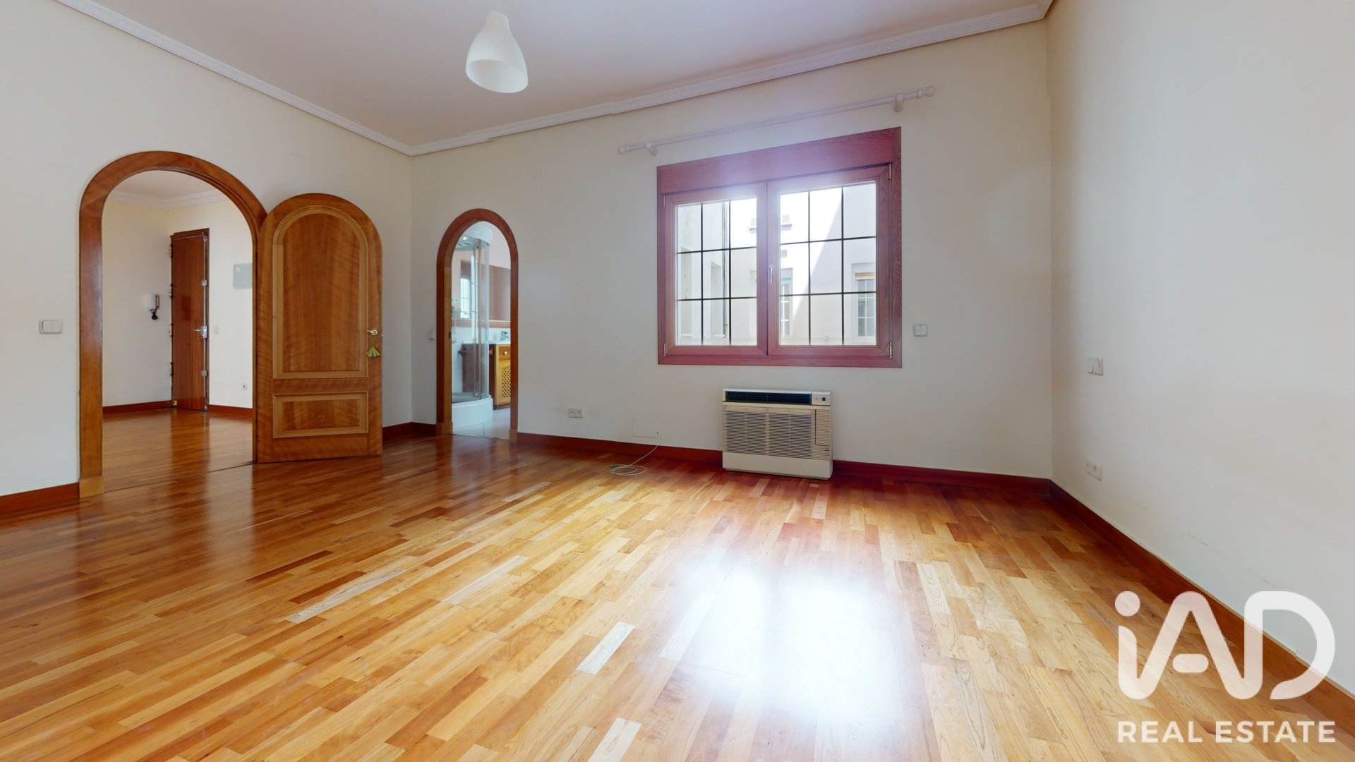 Huoneisto Madrid, Espanja 4 makuuhuonetta, 204 m2 No. 195764