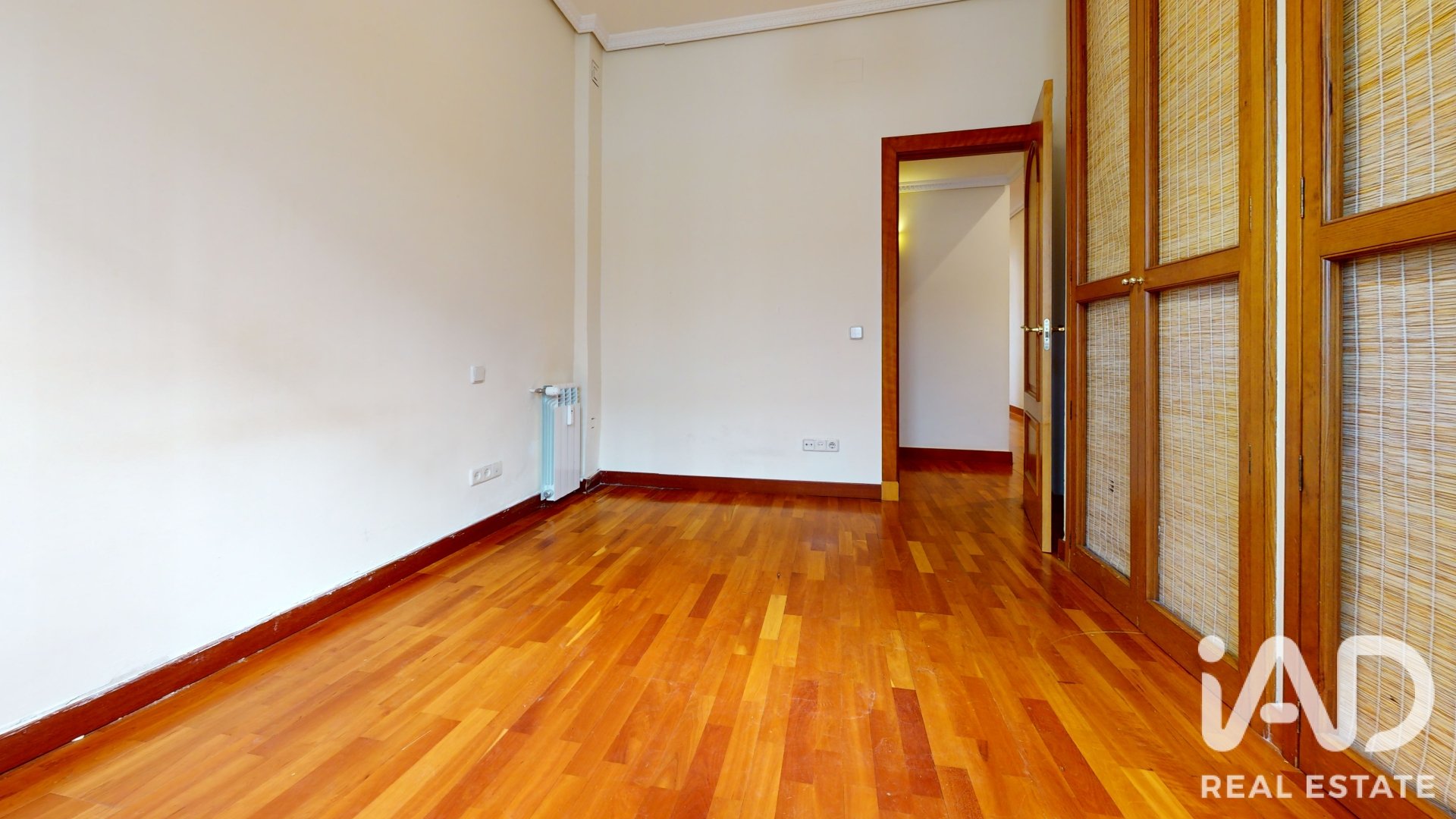 Huoneisto Madrid, Espanja 4 makuuhuonetta, 204 m2 No. 195764