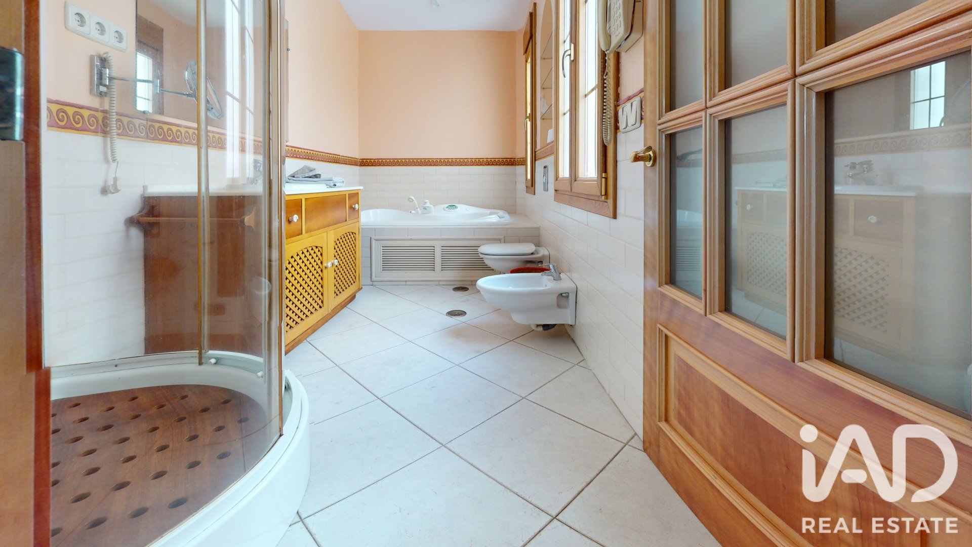 Huoneisto Madrid, Espanja 4 makuuhuonetta, 204 m2 No. 195764