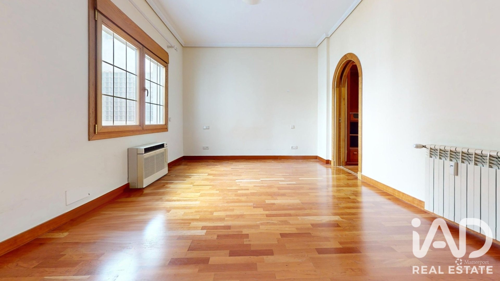 Huoneisto Madrid, Espanja 4 makuuhuonetta, 204 m2 No. 195764