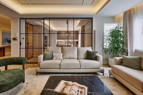 Villa a Madrid, Spagna 3 camere da letto, 180 mq. N° 179962