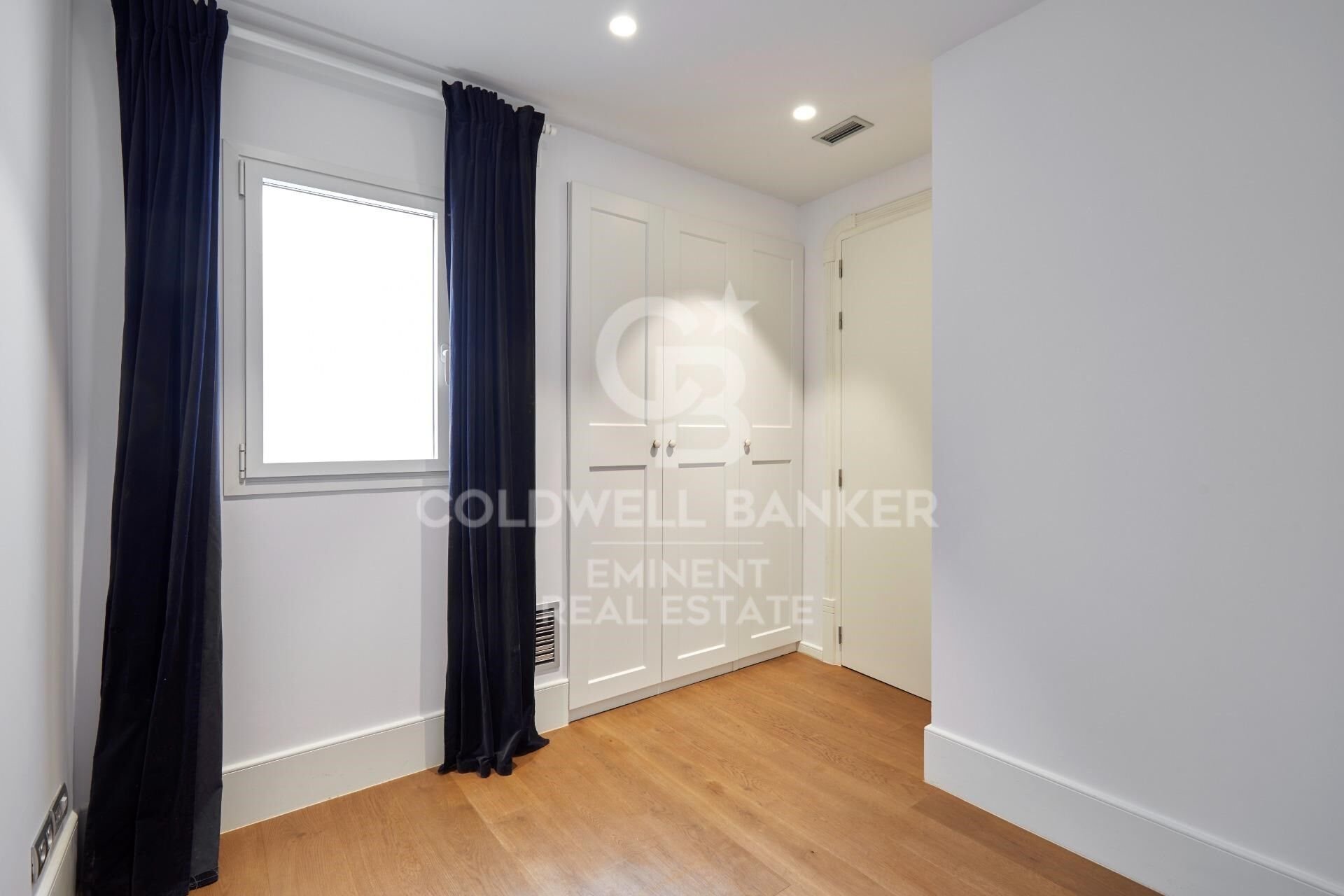 Penthouse in Barcelona, Spain 2 bedrooms, 139 sq.m. No. 158803