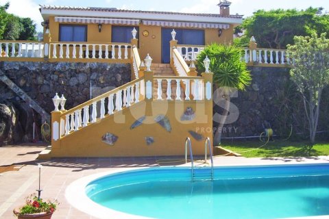 Villa in El Sauzal, Tenerife, Spain 3 bedrooms, 140 sq.m. No. 102903