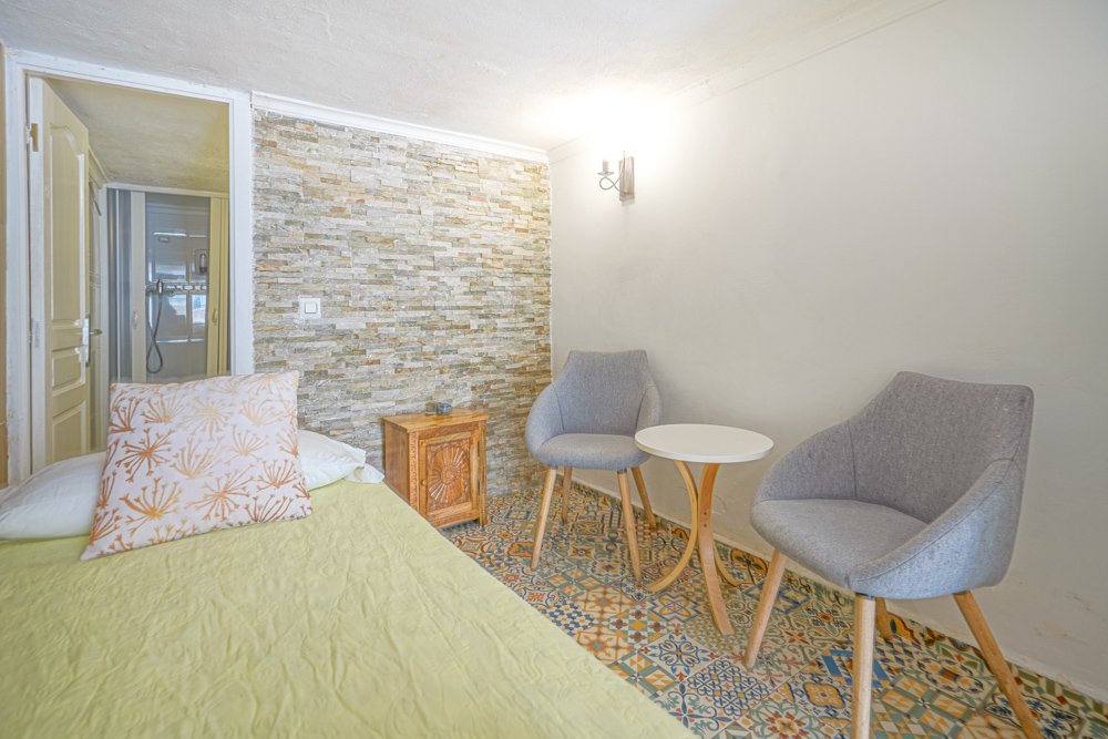Commercial property in Calpe, Alicante, Spain 16 bedrooms, 302 sq.m. No. 79862