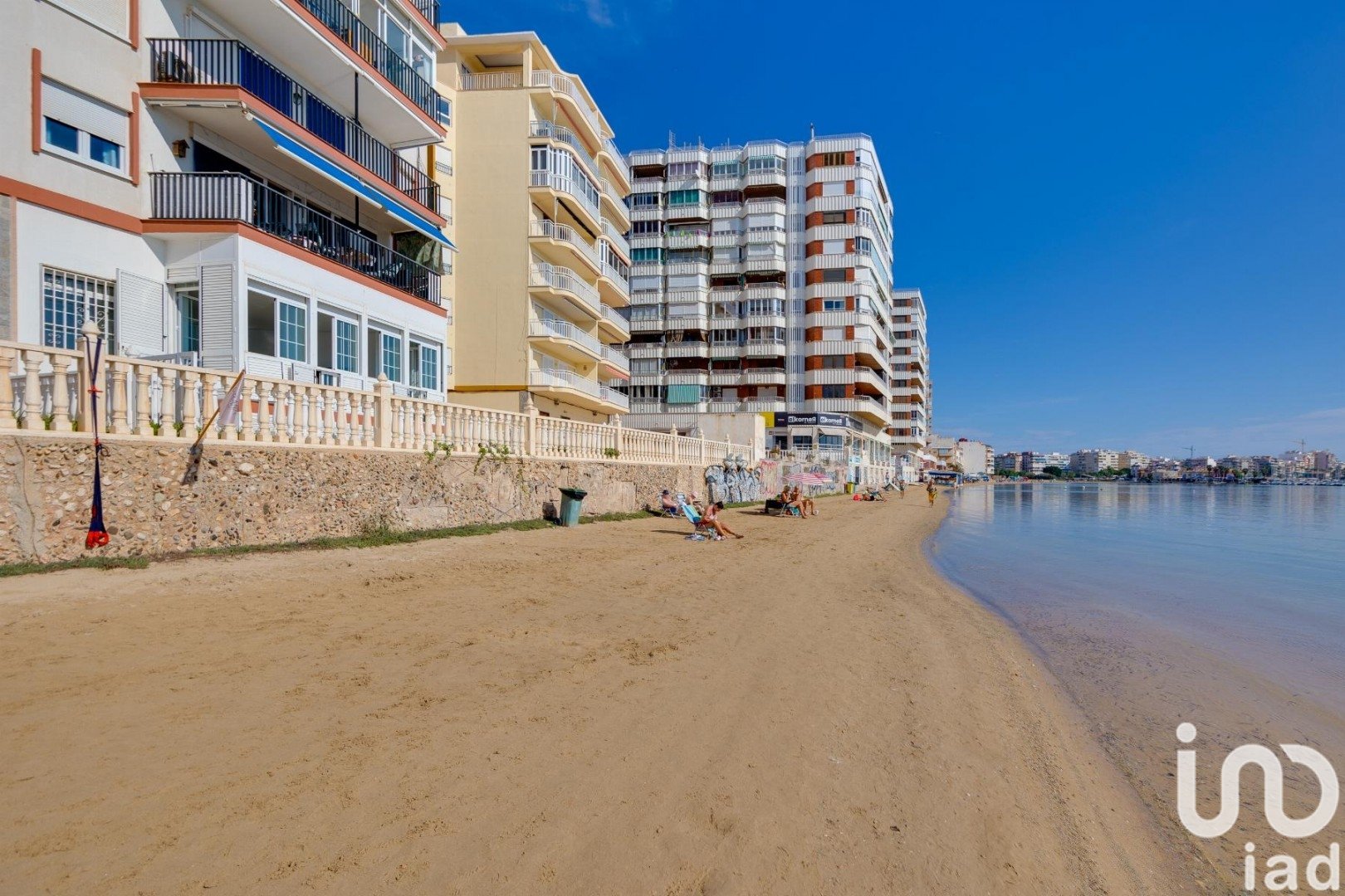 Apartamento en Torrevieja, Alicante, España 4 dormitorios, 146 m2 No. 152938