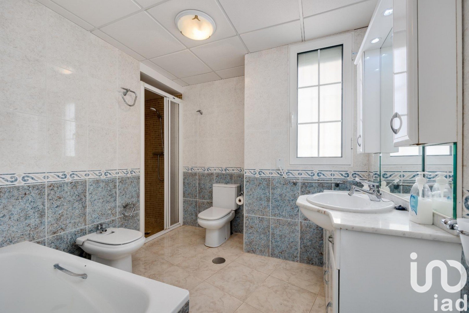 Apartamento en Torrevieja, Alicante, España 4 dormitorios, 146 m2 No. 152938