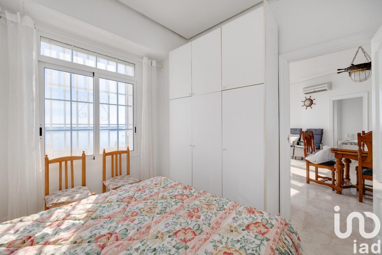 Apartamento en Torrevieja, Alicante, España 4 dormitorios, 146 m2 No. 152938