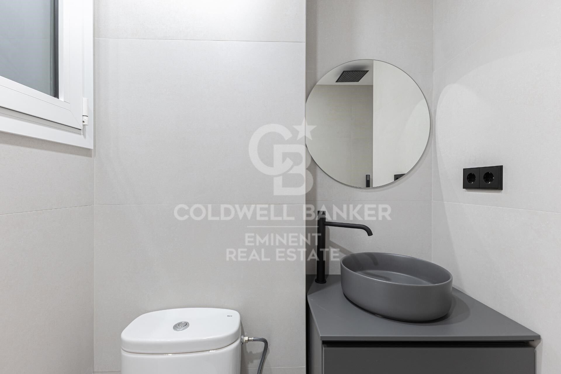 Apartamento en Barcelona, España 3 dormitorios, 70 m2 No. 157459