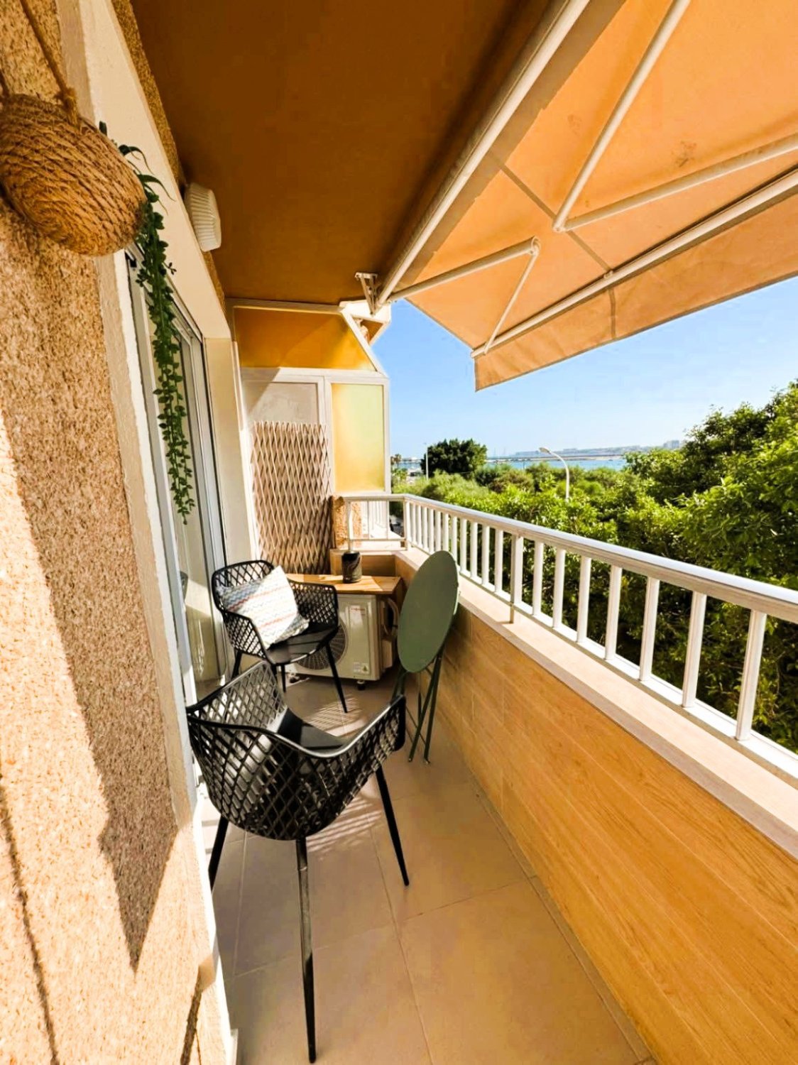 Huoneisto Torrevieja, Alicante, Espanja 3 makuuhuonetta, 83 m2 No. 144415