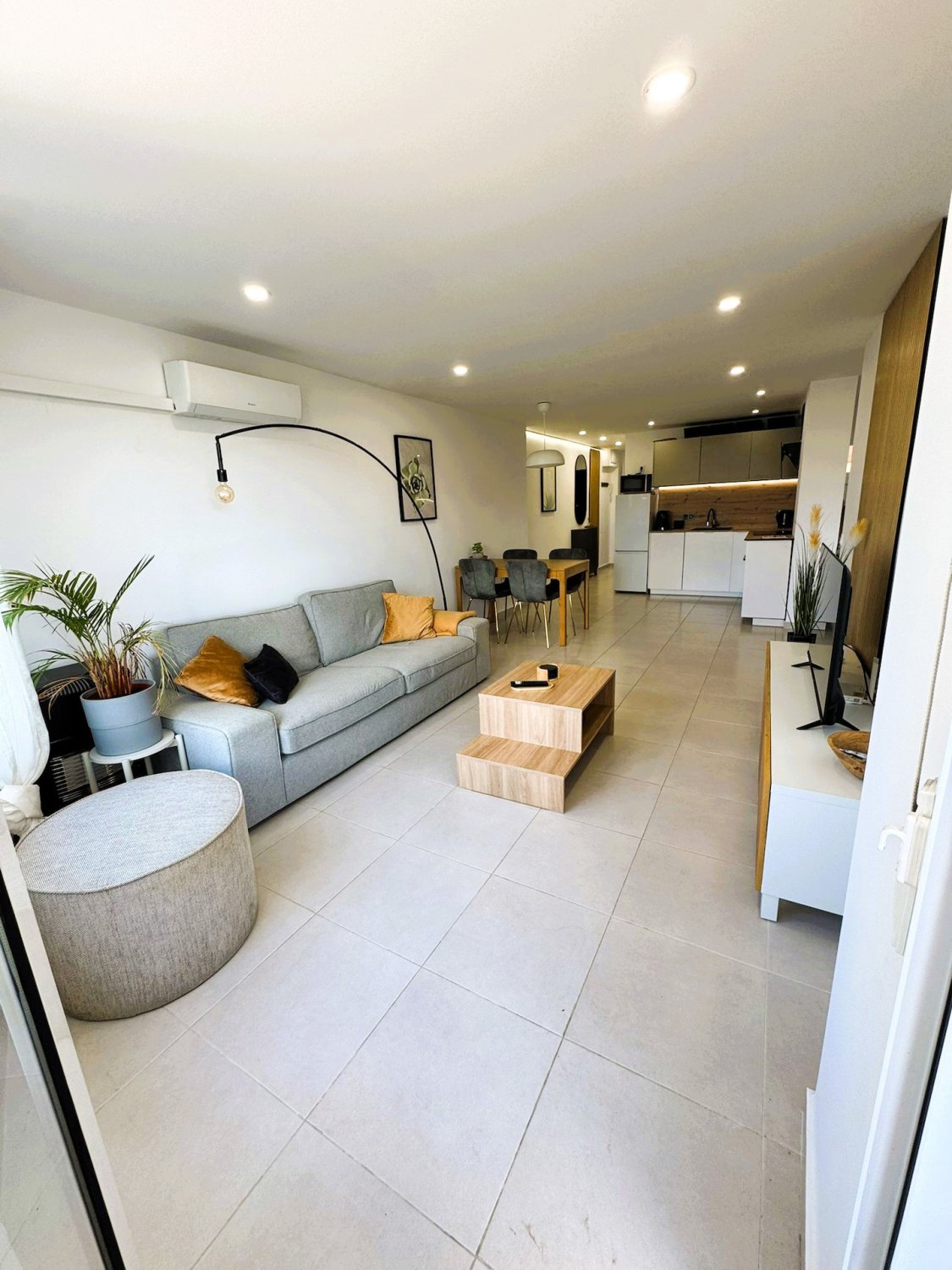Huoneisto Torrevieja, Alicante, Espanja 3 makuuhuonetta, 83 m2 No. 144415