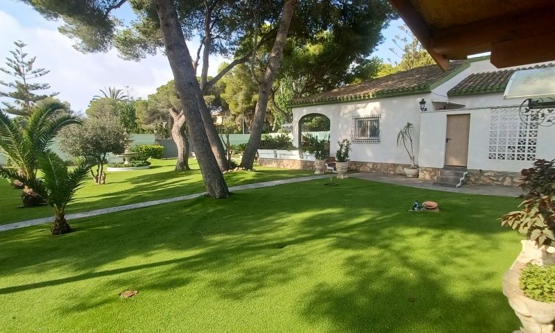 Villa Alicante, Spānijā 3 istabas, 250 m2 Nr. 111335