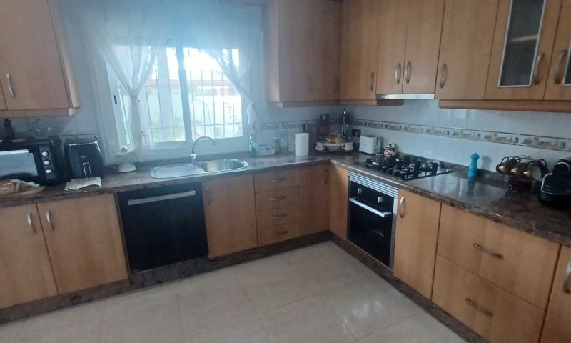Villa Alicante, Spānijā 3 istabas, 250 m2 Nr. 111335