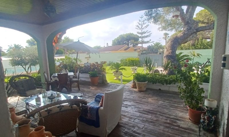 Villa Alicante, Spānijā 3 istabas, 250 m2 Nr. 111335
