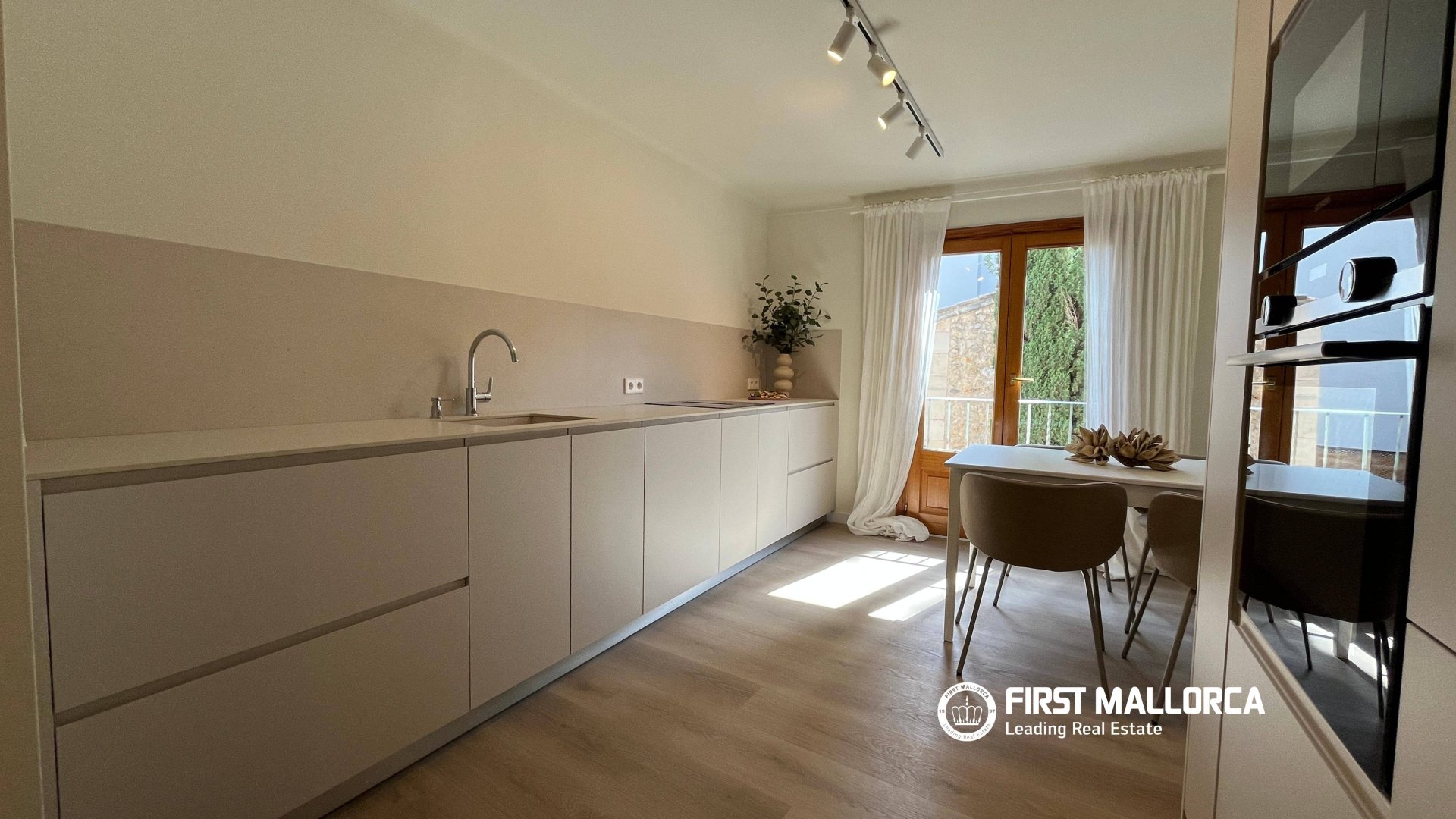 Apartamento en Pollenca, Mallorca, España 2 dormitorios, 130 m2 No. 167302