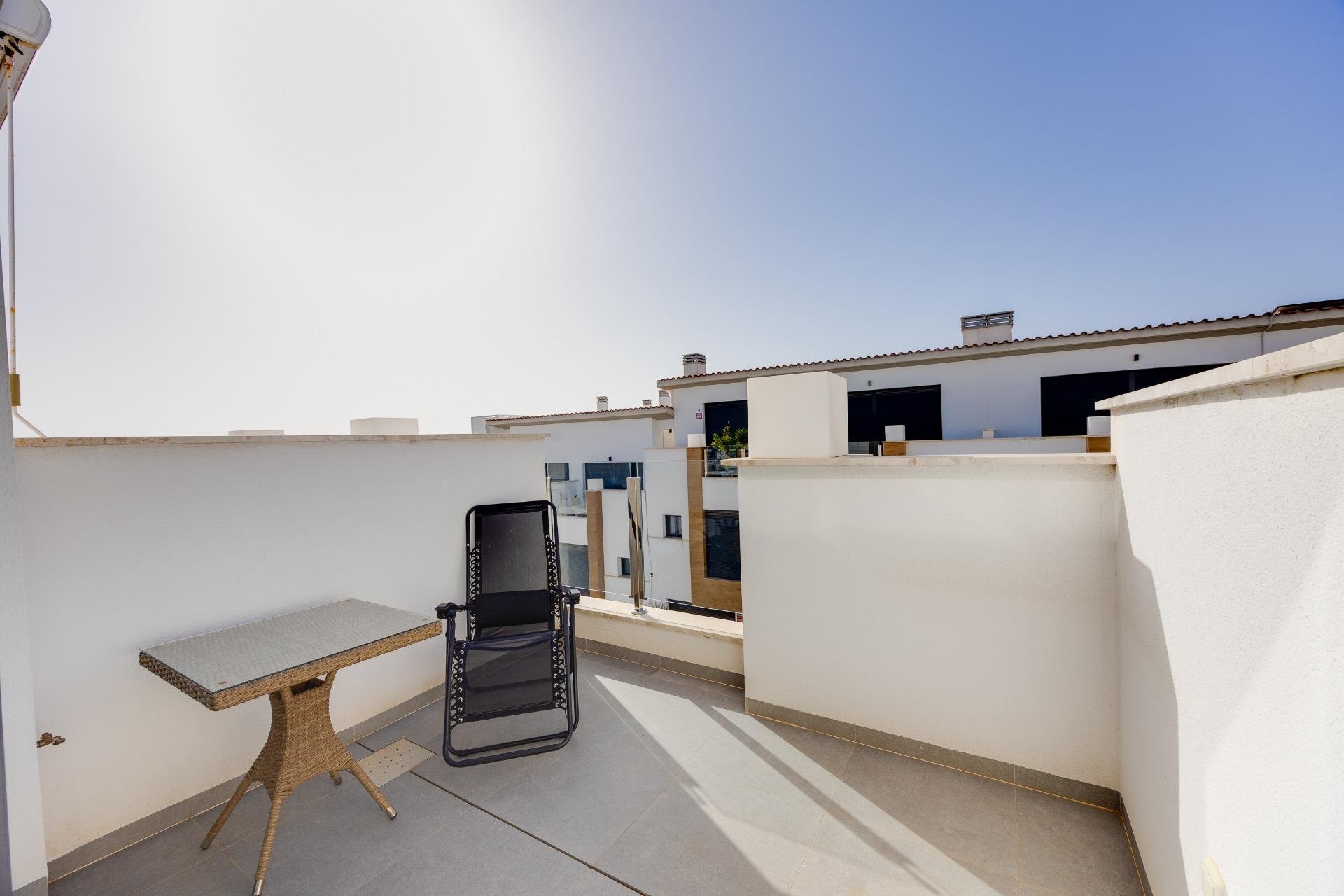 House in Guardamar del Segura, Alicante, Spain 2 bedrooms, 124.1 sq.m. No. 196064