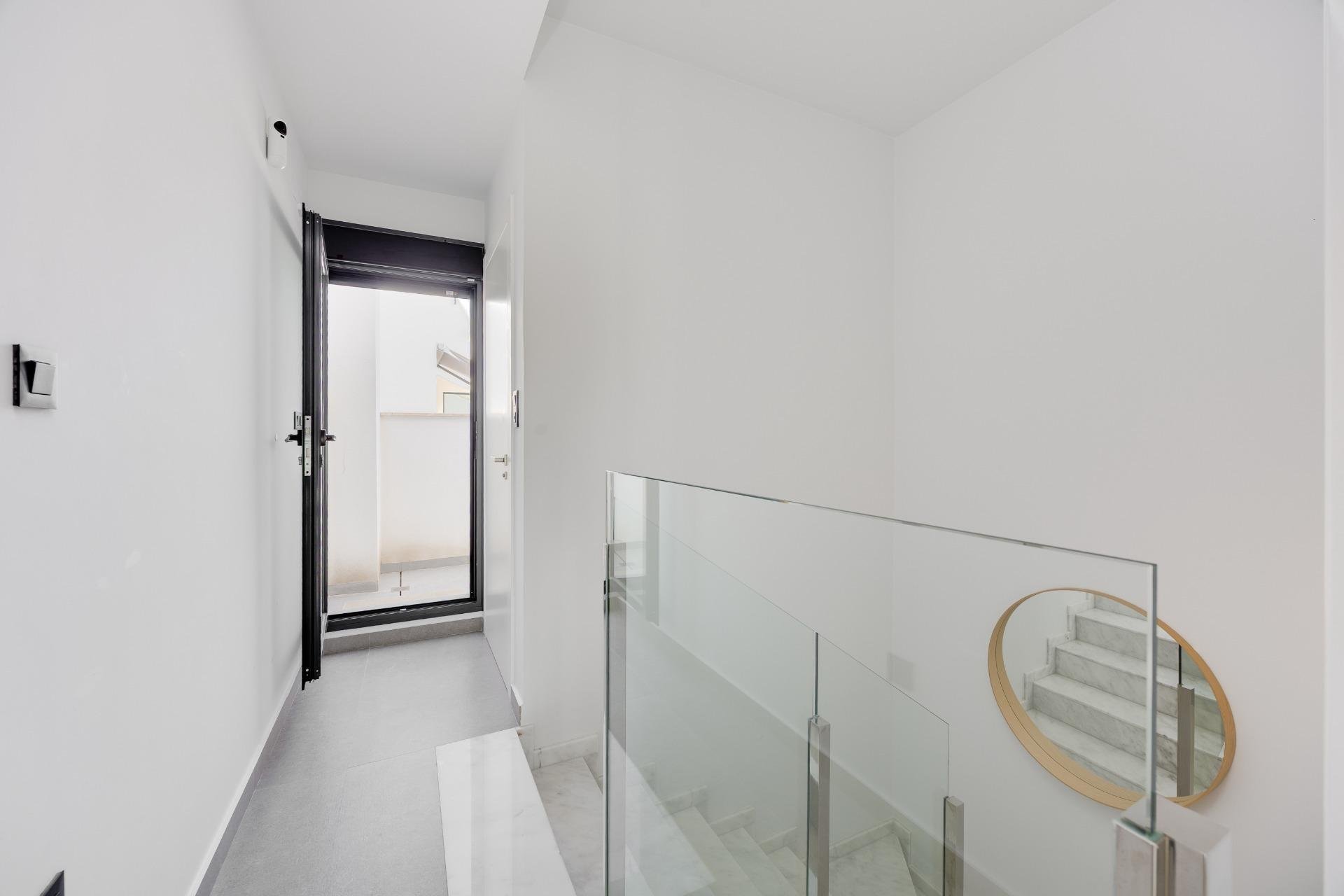House in Guardamar del Segura, Alicante, Spain 2 bedrooms, 124.1 sq.m. No. 196064