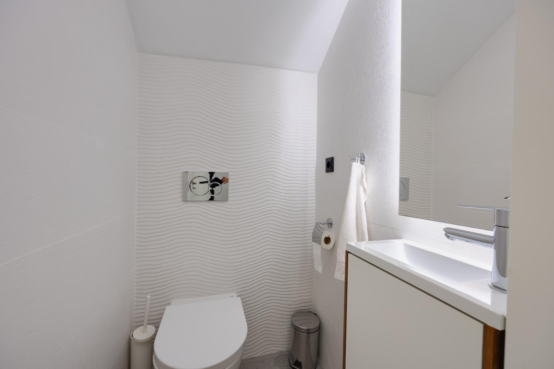 House in Guardamar del Segura, Alicante, Spain 2 bedrooms, 124.1 sq.m. No. 196064