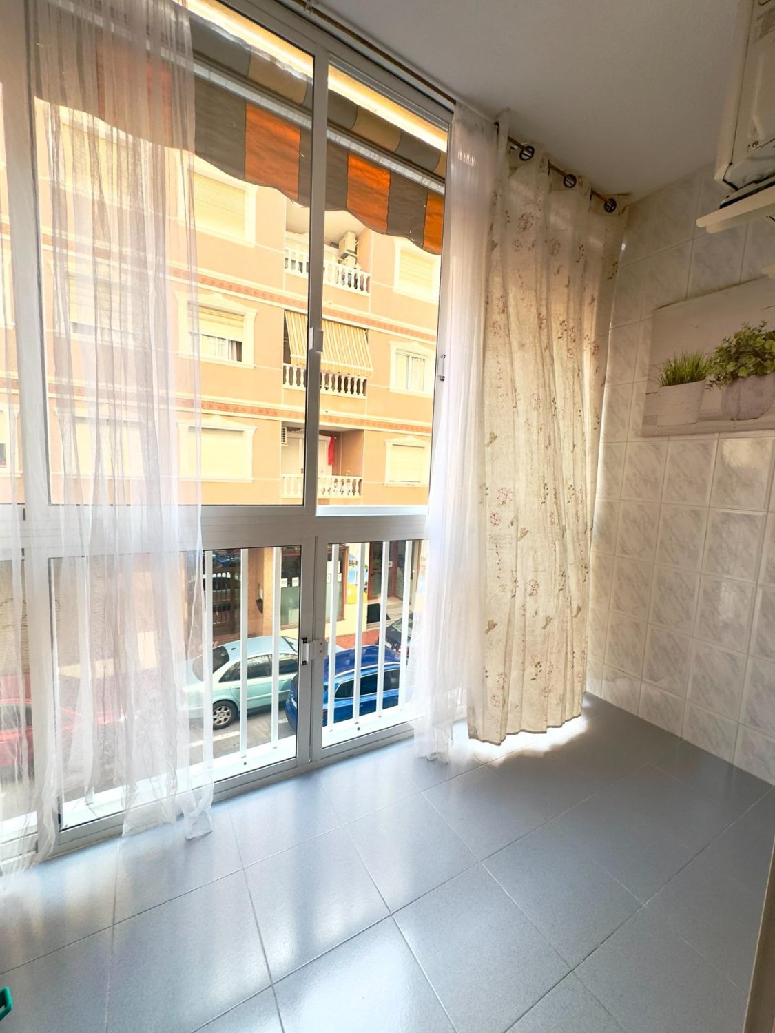 Wohnung in Torrevieja, Alicante, Spanien 1 Schlafzimmer, 46 m2 Nr. 196066