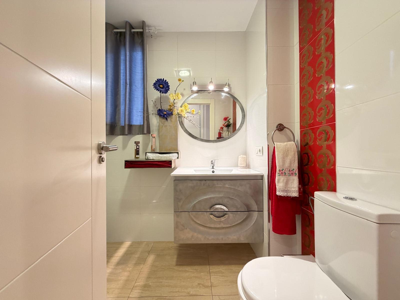 Apartamento en Torrevieja, Alicante, España 2 dormitorios, 54 m2 No. 196067