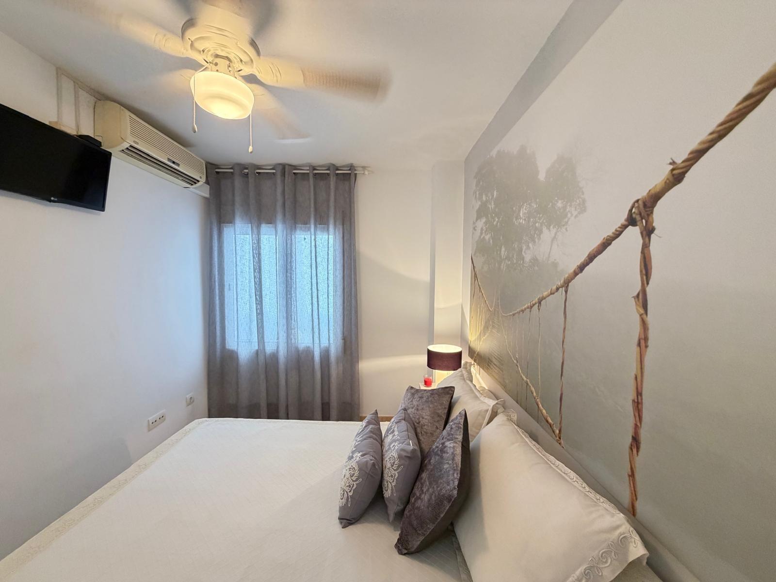 Apartamento en Torrevieja, Alicante, España 2 dormitorios, 54 m2 No. 196067
