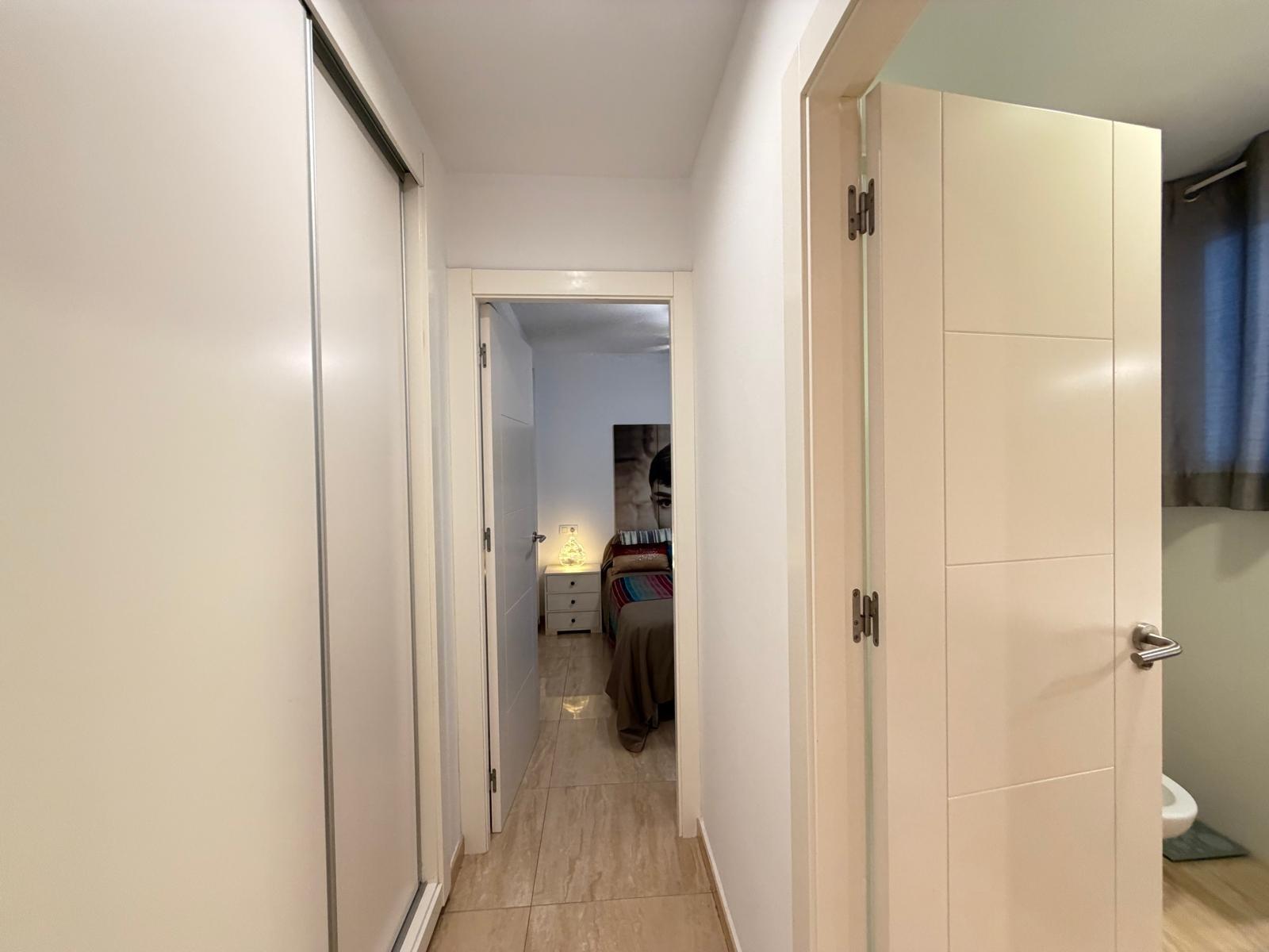 Apartamento en Torrevieja, Alicante, España 2 dormitorios, 54 m2 No. 196067
