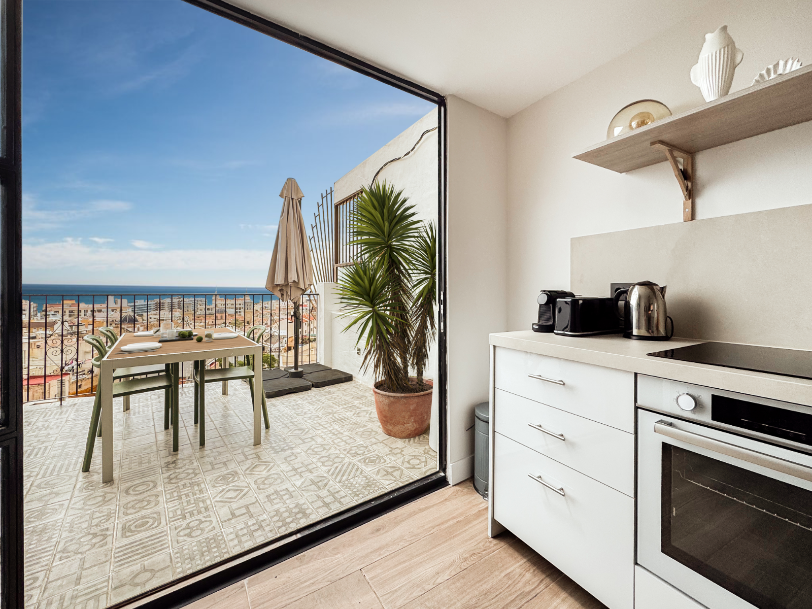 Dzīvoklis Alicante, Spānijā 2 istabas, 110 m2 Nr. 155078