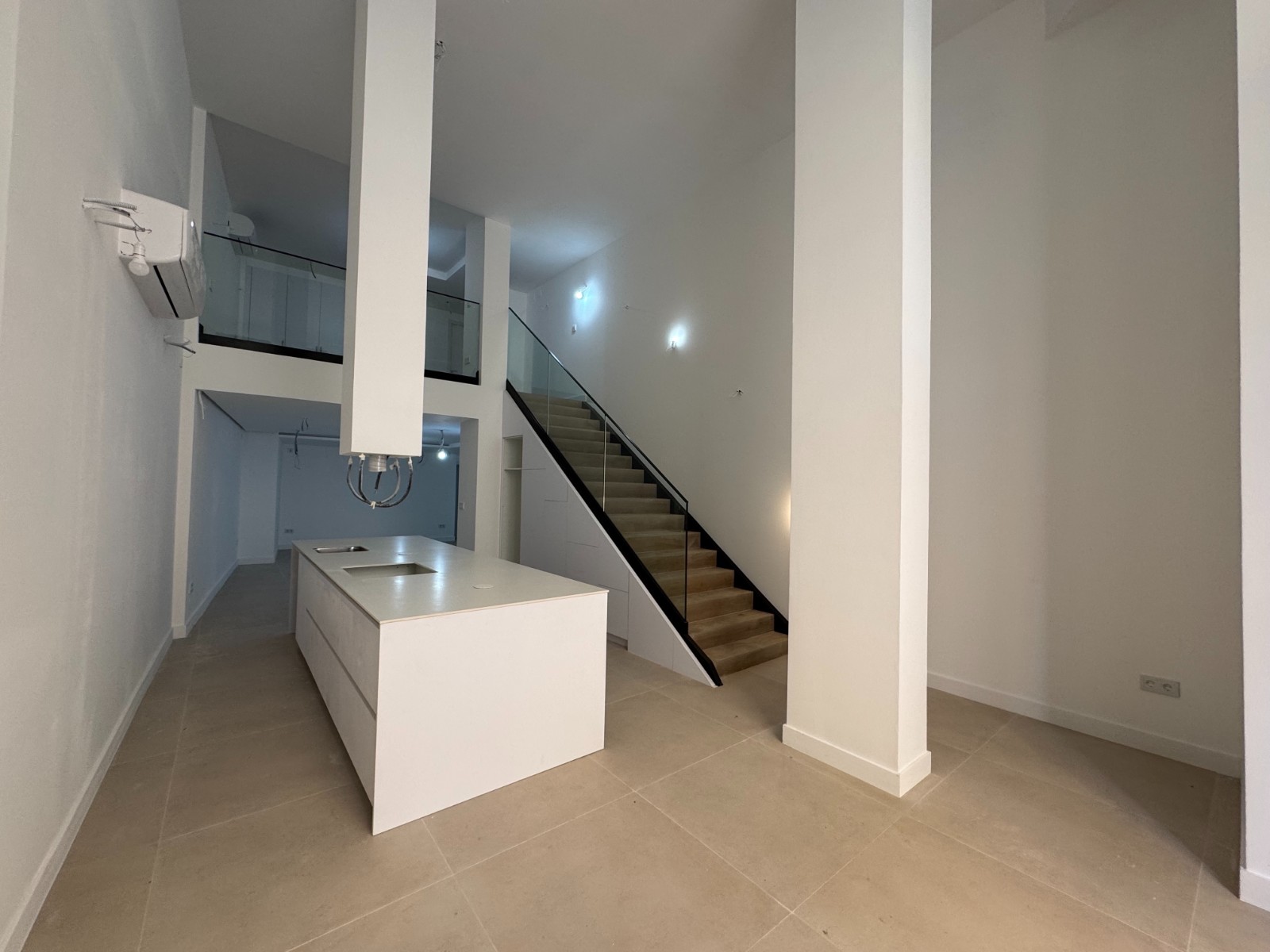 Apartment in Alicante, Spain 2 bedrooms, 160 sq.m. No. 155079