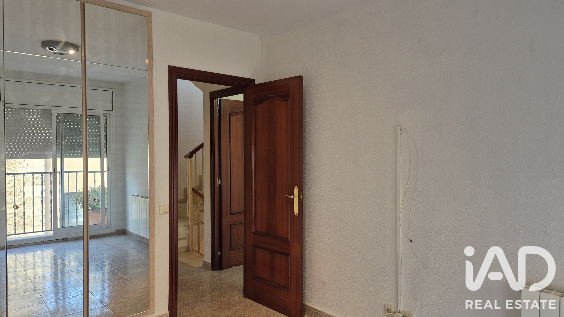 Radhus i Castellet i la Gornal, Barcelona, Spanien 5 sovrum, 129 kvm. Nr. 193466
