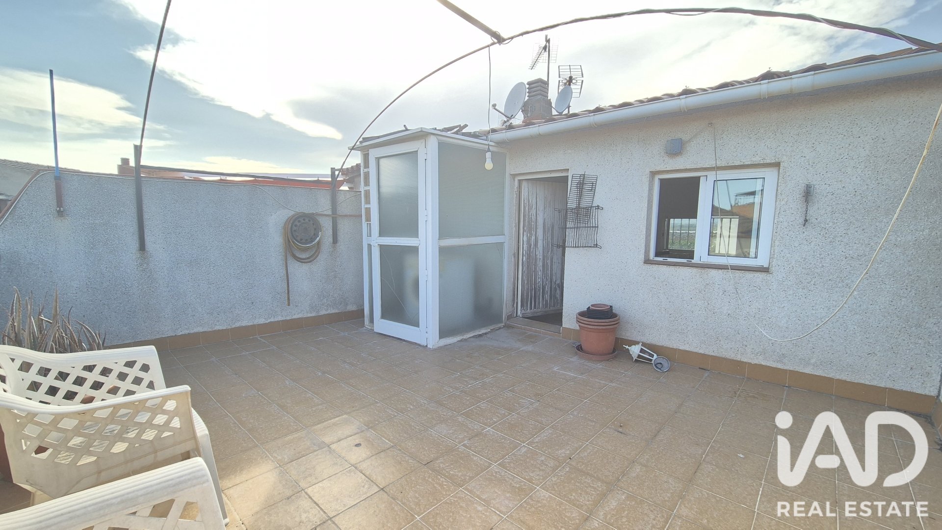 Radhus i Castellet i la Gornal, Barcelona, Spanien 5 sovrum, 129 kvm. Nr. 193466