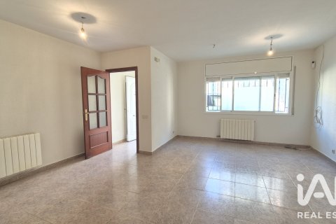 Townhouse in Castellet i la Gornal, Barcelona, Spain 5 bedrooms, 129 sq.m. No. 193466
