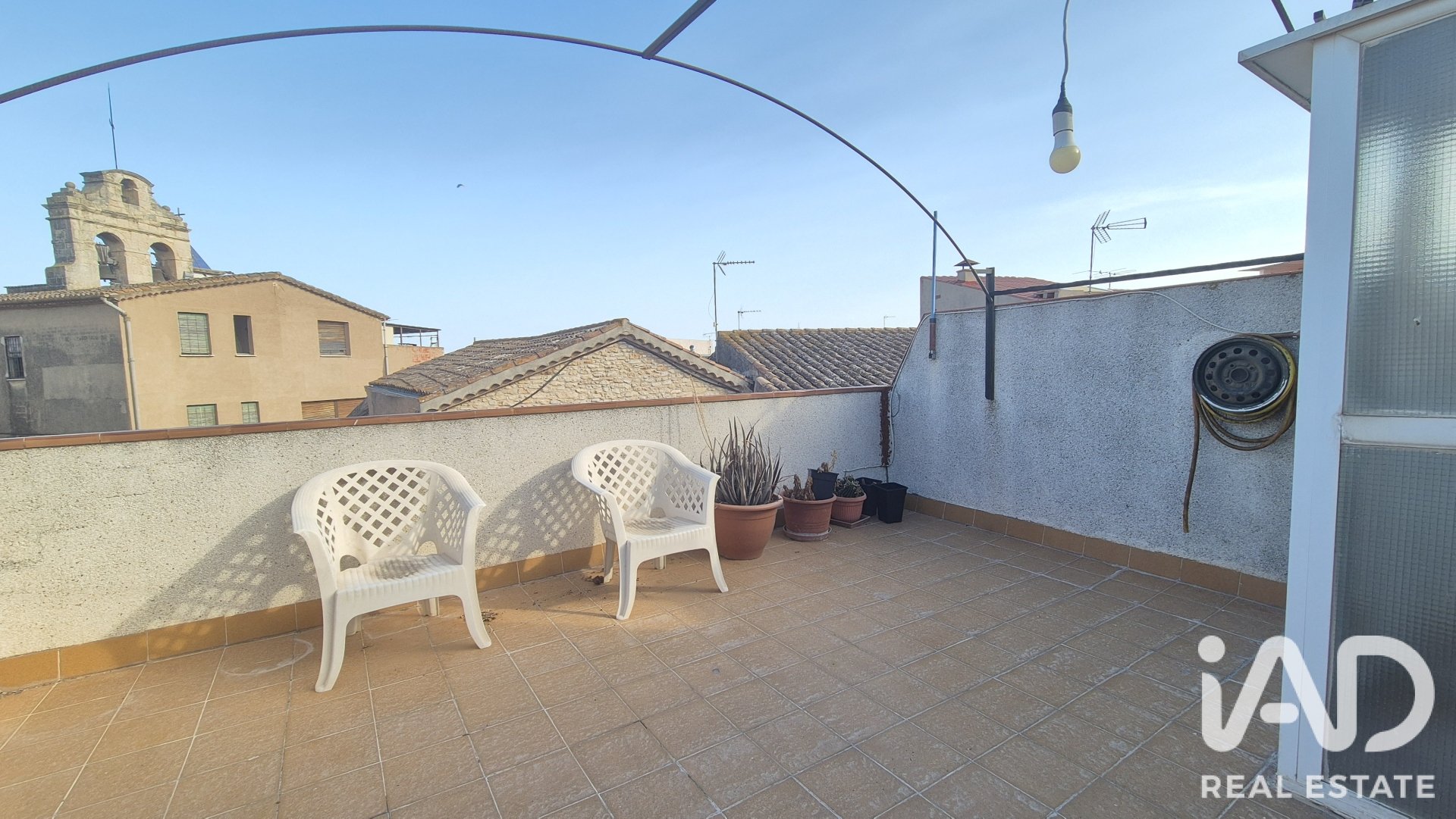 Radhus i Castellet i la Gornal, Barcelona, Spanien 5 sovrum, 129 kvm. Nr. 193466