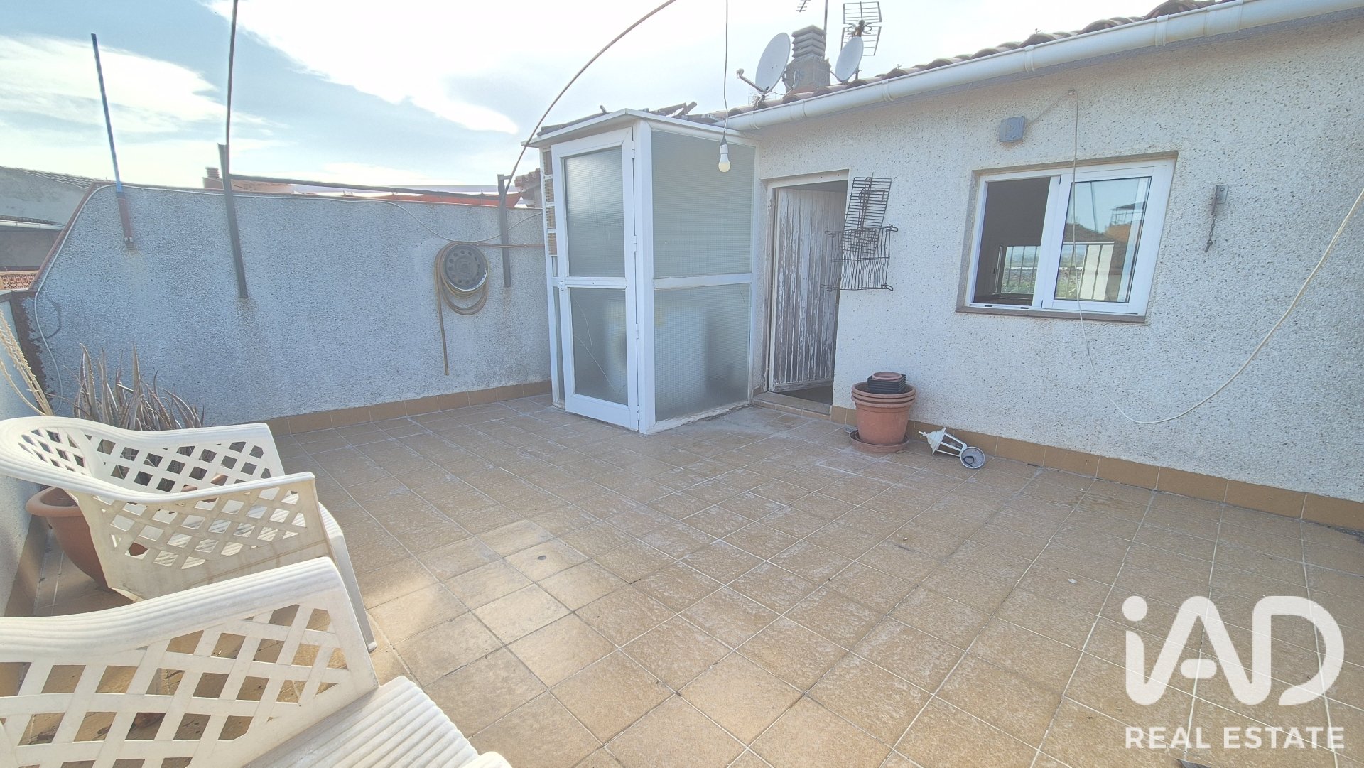 Radhus i Castellet i la Gornal, Barcelona, Spanien 5 sovrum, 129 kvm. Nr. 193466