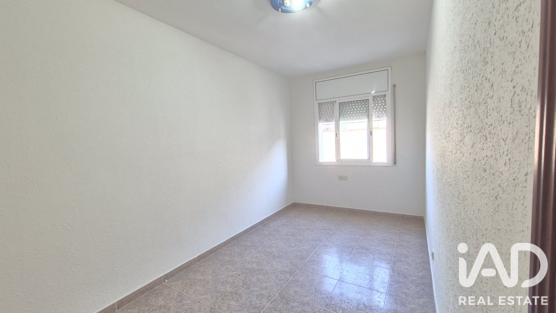 Radhus i Castellet i la Gornal, Barcelona, Spanien 5 sovrum, 129 kvm. Nr. 193466