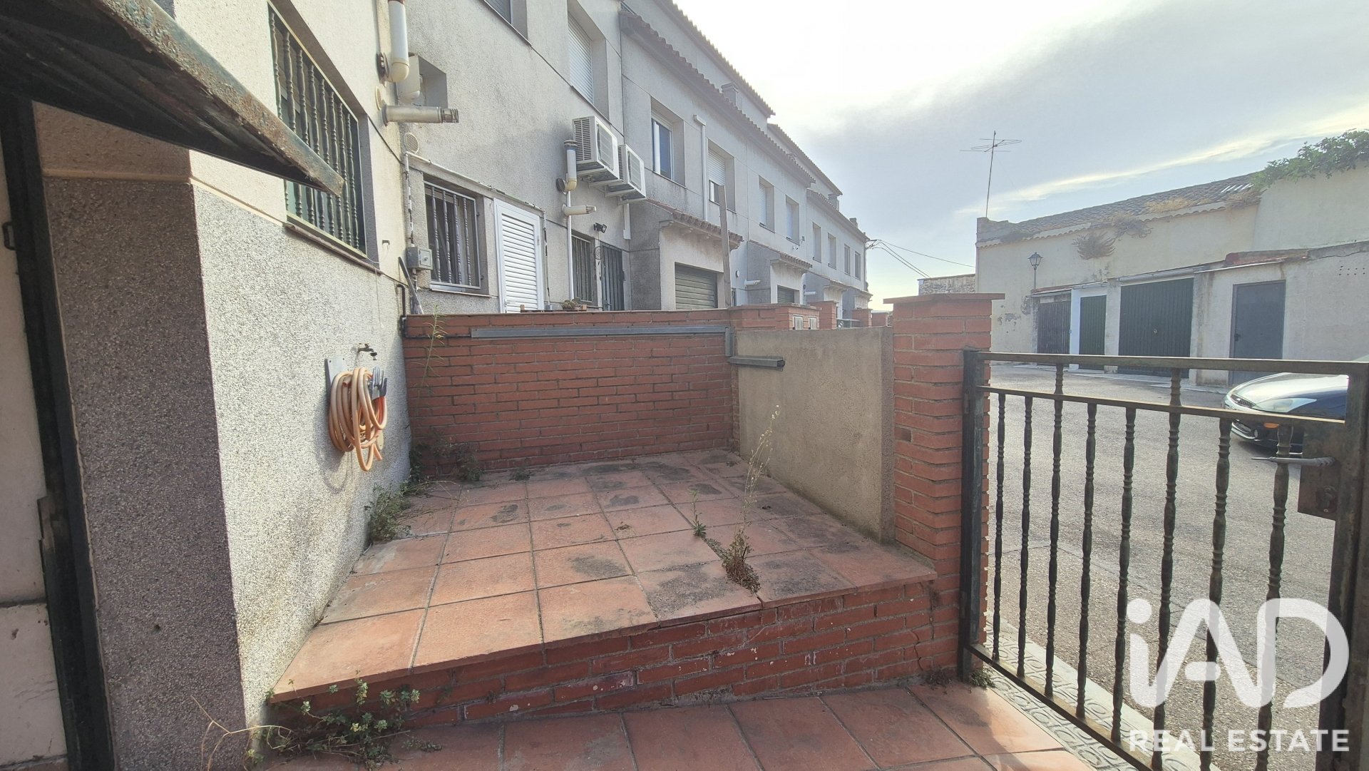 Radhus i Castellet i la Gornal, Barcelona, Spanien 5 sovrum, 129 kvm. Nr. 193466
