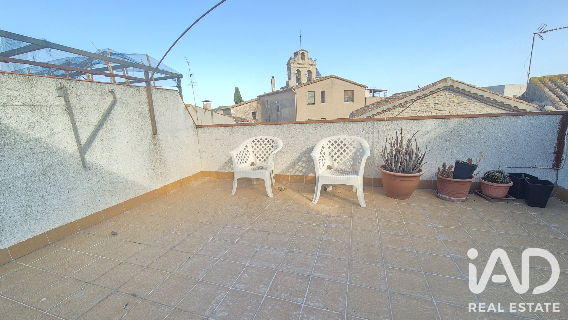 Radhus i Castellet i la Gornal, Barcelona, Spanien 5 sovrum, 129 kvm. Nr. 193466