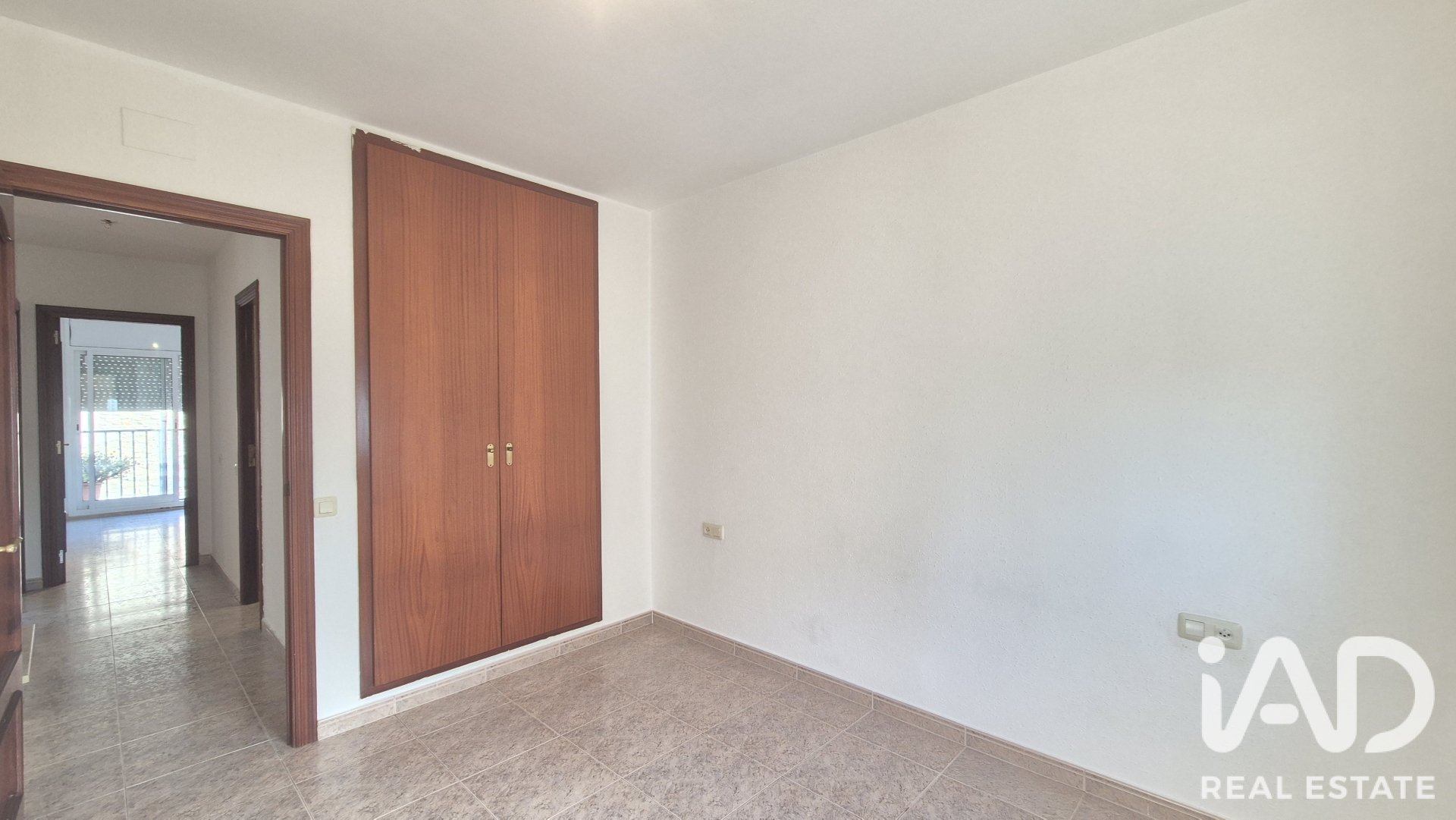 Radhus i Castellet i la Gornal, Barcelona, Spanien 5 sovrum, 129 kvm. Nr. 193466