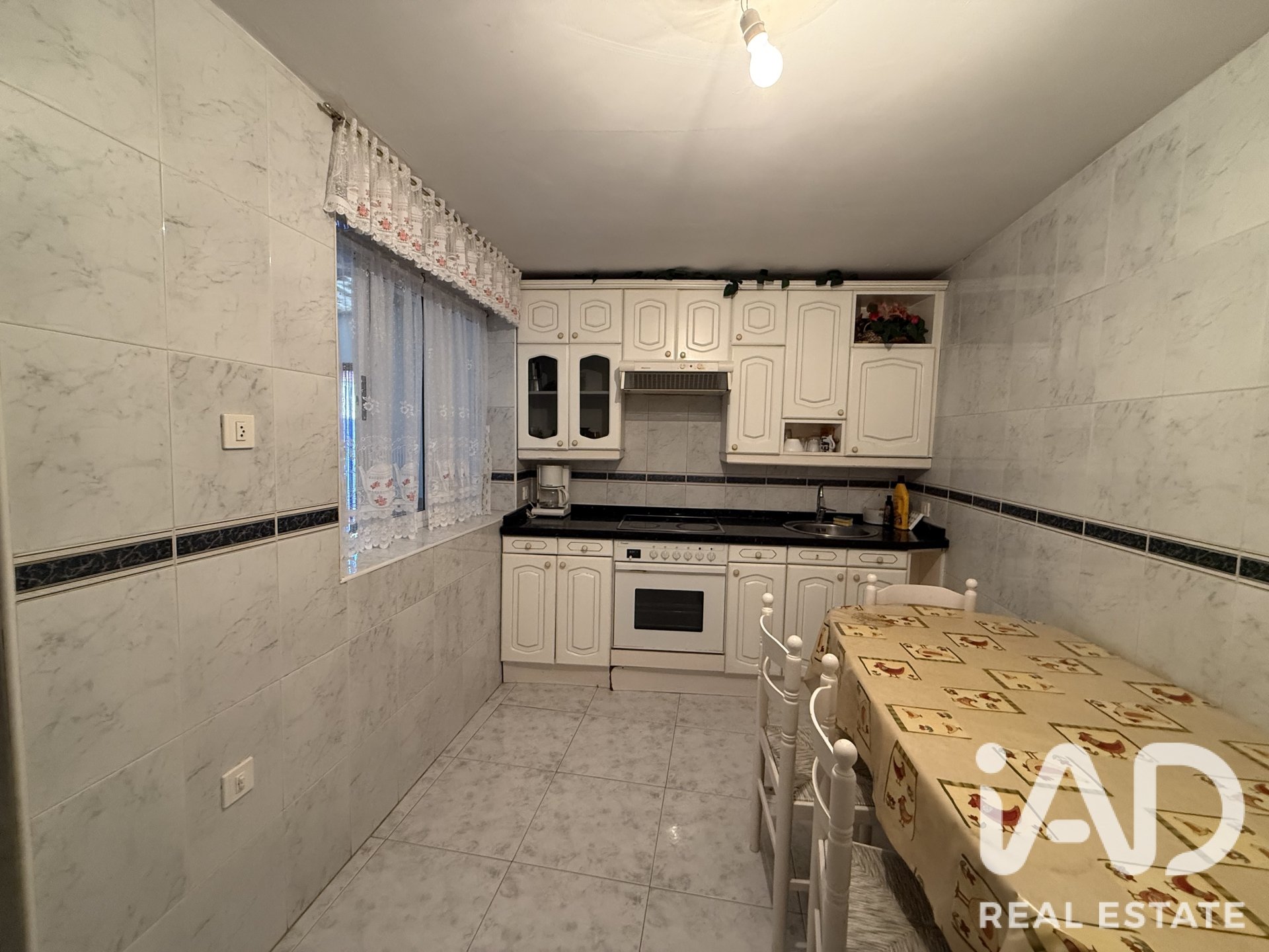Сasa en Villamañán, León, España 3 dormitorios, 402 m2 No. 193470