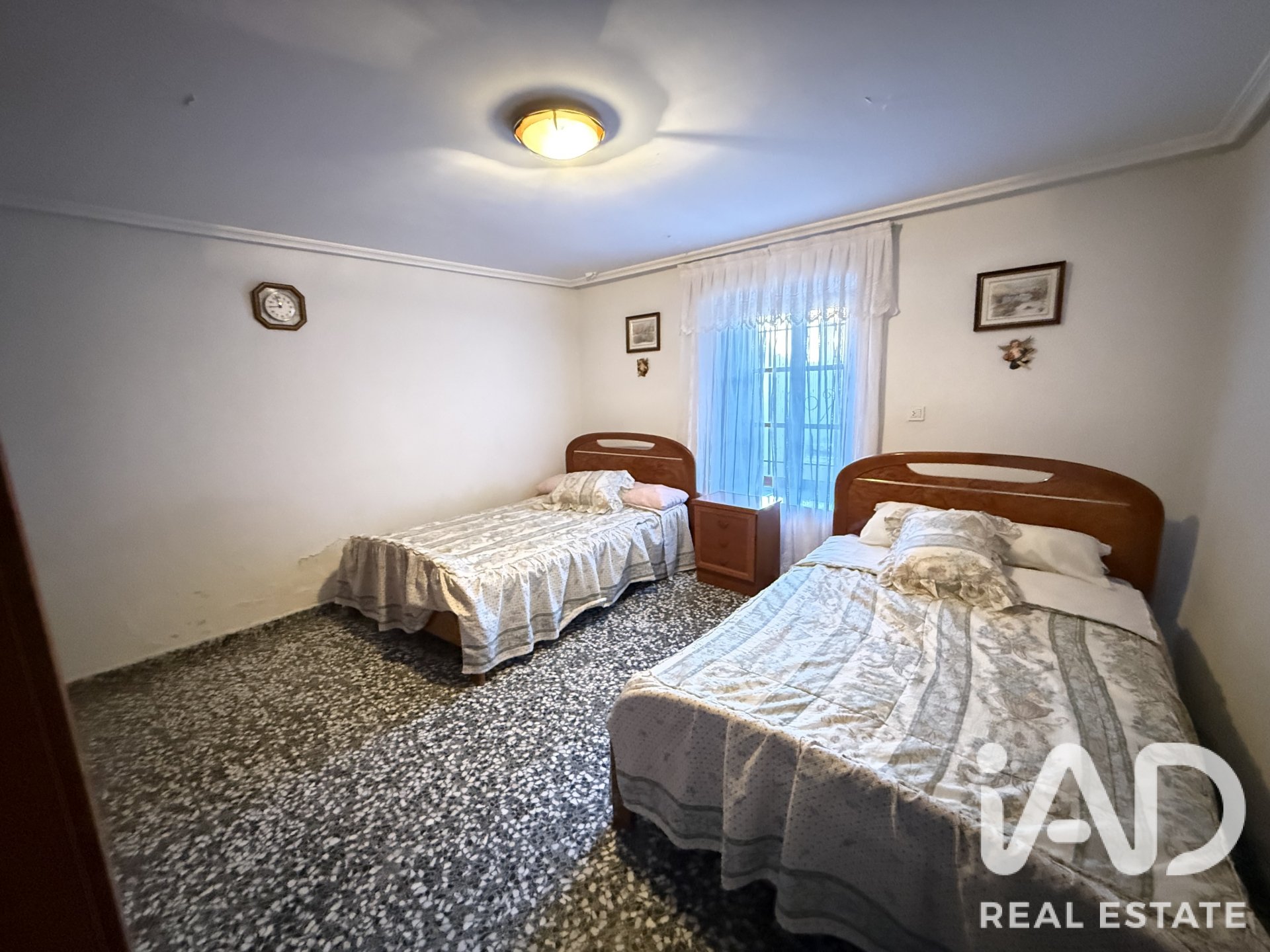 Сasa en Villamañán, León, España 3 dormitorios, 402 m2 No. 193470