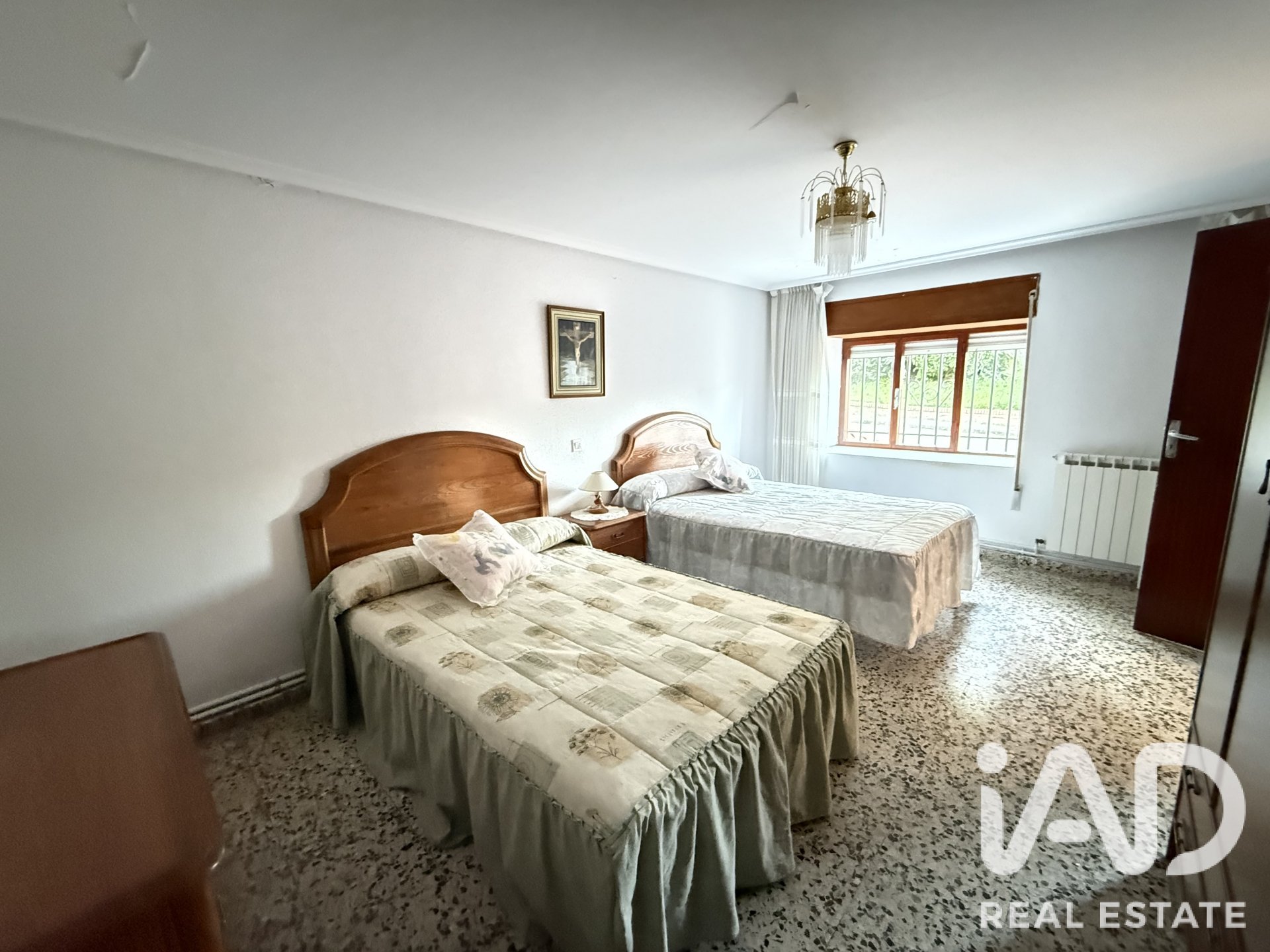 Сasa en Villamañán, León, España 3 dormitorios, 402 m2 No. 193470